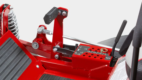 FOOT-OPERATED DECK LIFT
